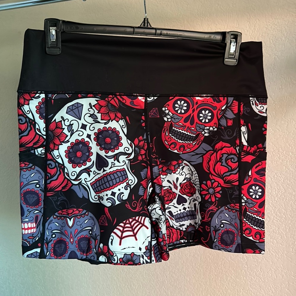 Constantly Varied Gear 5 inch shorts. Size XXL.